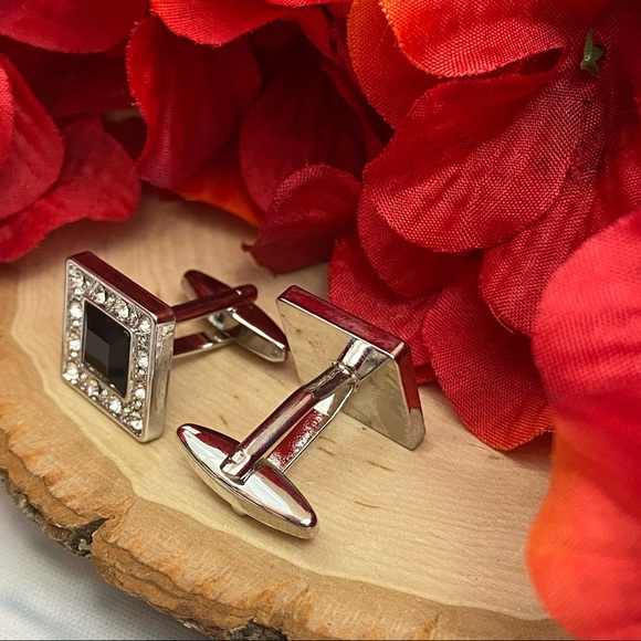 Elegant Black Obsidian and Silver Crystal Square Cufflinks - Picture 12 of 16